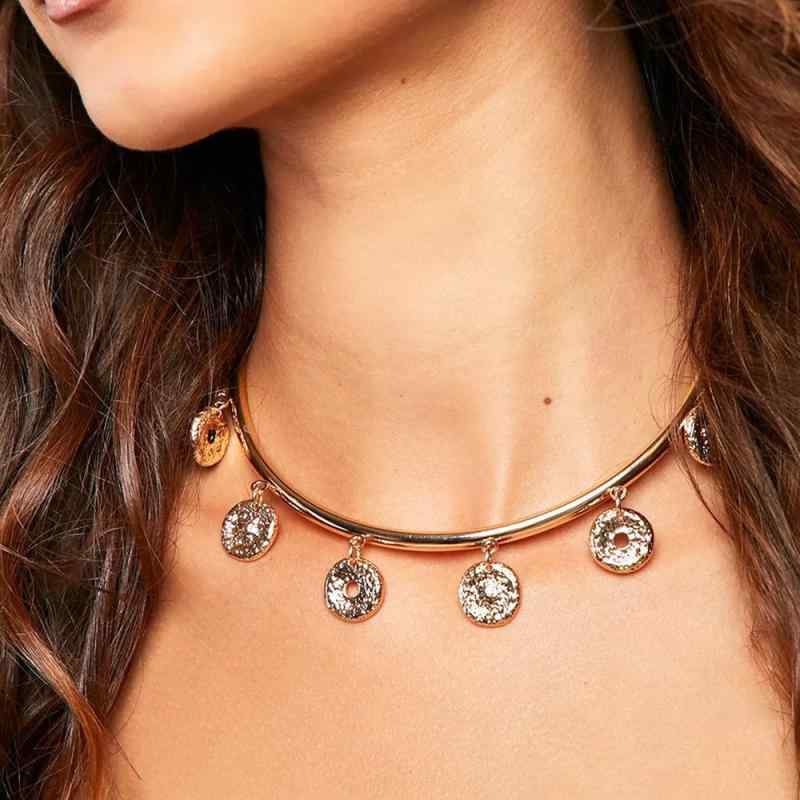 ネックレス レディース ペンダント サークル 円形 チョーカー アクセサリー ヒップホップ ストリート メタル 高級感 電気メッキ加工 幾何学 ラインストーン ビジュー シルバー ゴールド 普段使い パーティー シンプル