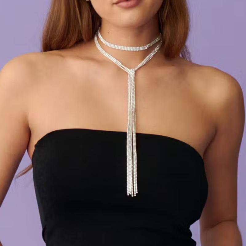 ネックレス レディース ロングタッセル フリンジ 二重 チョーカー 鎖 首飾り ペンダント 高級感 華やか ラインストーン ビジュー 電気メッキ加工 スネークチェーン シルバー ゴールド 秋冬 通勤 普段使い お呼ばれ アクセサリー