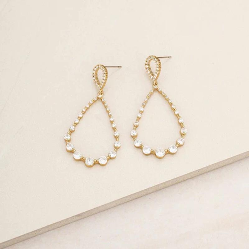 ピアス レディース 揺れる ドロップ しずく型 シンプル きれいめ 高級感 上品 エレガント シルバー ゴールド ジルコニア ラインストーン 通勤 普段使い オフィス 幾何学 電気メッキ加工 オーバル 楕円 アクセサリー 華奢 大人