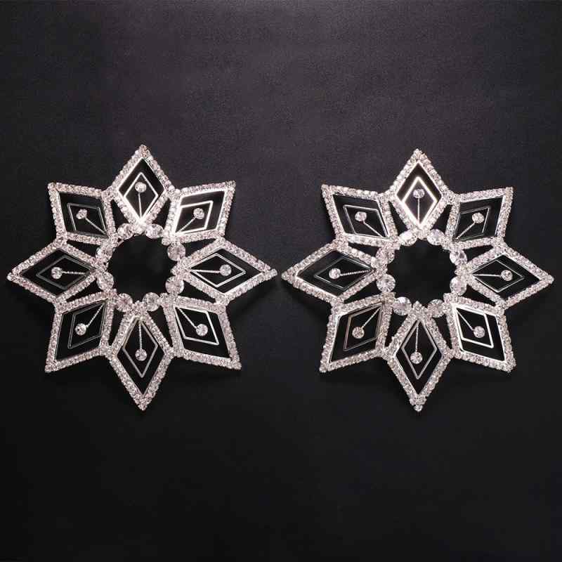 ボディチェーン レディース ニップルジュエリー 胸飾り フラワーモチーフ ラインストーン ビジュー クリスタル 電気メッキ加工 キラキラ セクシー ゴージャス 高級感 ビキニ 水着 ビーチ パーティー 春夏 シルバー ゴールド