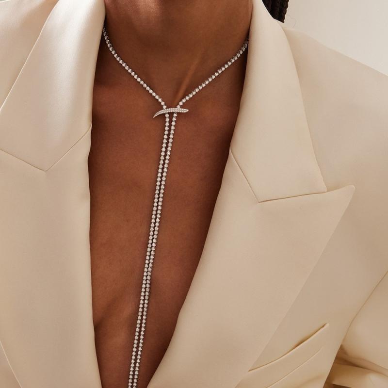 ネックレス レディース 三日月モチーフ ロングタイプ チョーカー フリンジ タッセル ラインストーン 幾何学 シンプル アクセサリー 電気メッキ加工 通勤 普段使い きれいめ ジュエリー シルバー ゴールド 春夏