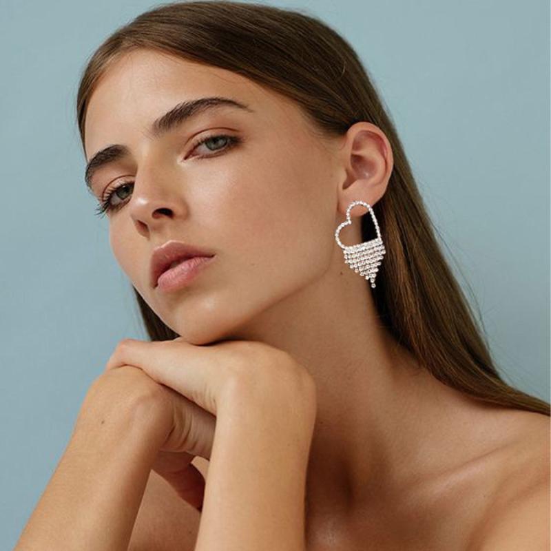 ピアス レディース ハート 揺れる タッセル ラインストーン ビジュー ジルコニア フレンチスタイル シ..