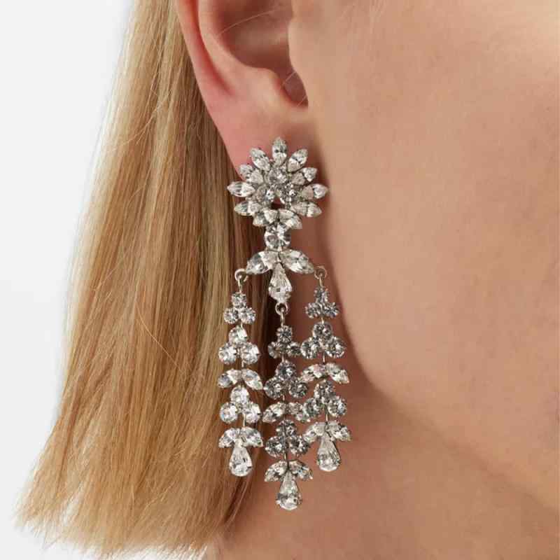 ・カテゴリ: 耳飾り・素材: ジルコン・: 花、花びら・加工: メッキ・カラー: シルバー、ゴールド・スタイル: 高級感、ファッション・通勤・対象: レディース