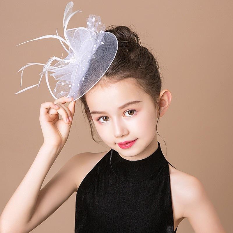 ヘアアクセサリー キッズ 女の子 髪飾り ミニハット ヘッドドレス ファシネーター チュール レトロ アンティーク風 フェザー 羽根 メッシュ チェック フォーマル 発表会 結婚式 パーティー ホワイト ブラック ワインレッド ラインストーン 華やか ゴ