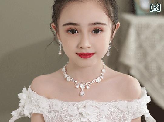 カチューシャ キッズ 女の子 子供 ヘアアクセサリー ティアラ 王冠 クラウン ネックレス イヤリング シルバー 発表会 結婚式 パーティー 電気メッキ加工 合金 ラインストーン ビジュー パール プリンセス お姫様 髪飾り かわいい 2
