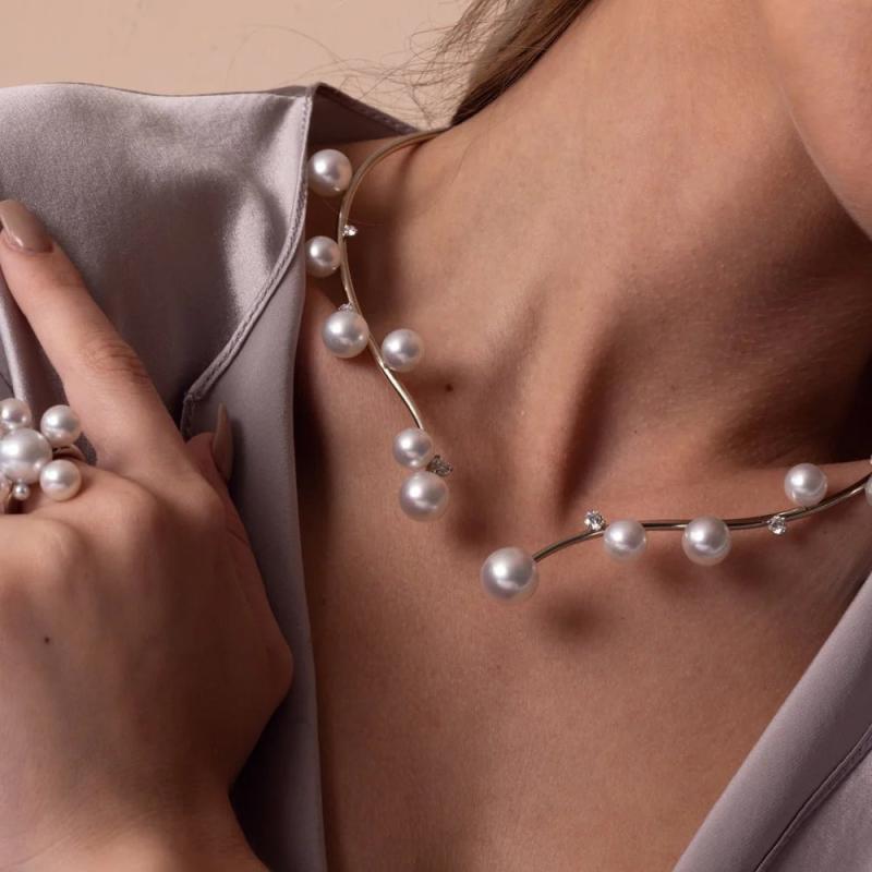 チョーカー レディース パール ネックレス 首飾り ラインストーン ジルコニア 結婚式 パーティー 披露..