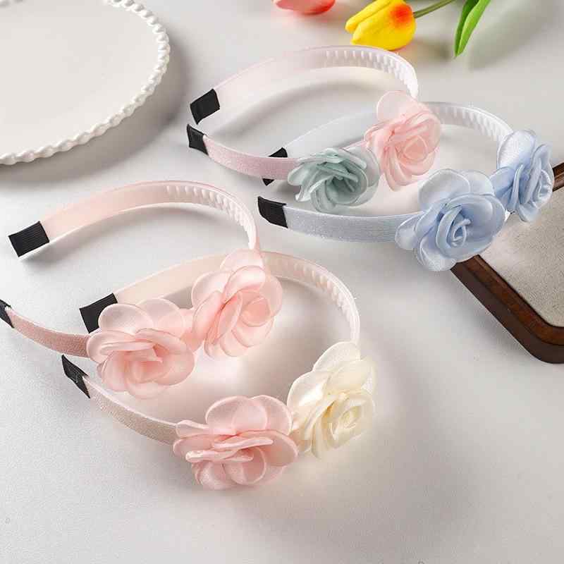 ・カテゴリ: カチューシャ、ヘアバンド・スタイル: 韓国・素材: 布・: 花、花柄、立体装飾・カラー: ピンクグリーン、ピンクベージュ、ピンク、ブルー・対象: 子供用・推奨年齢: 6歳以上・加工: ハンドメイド