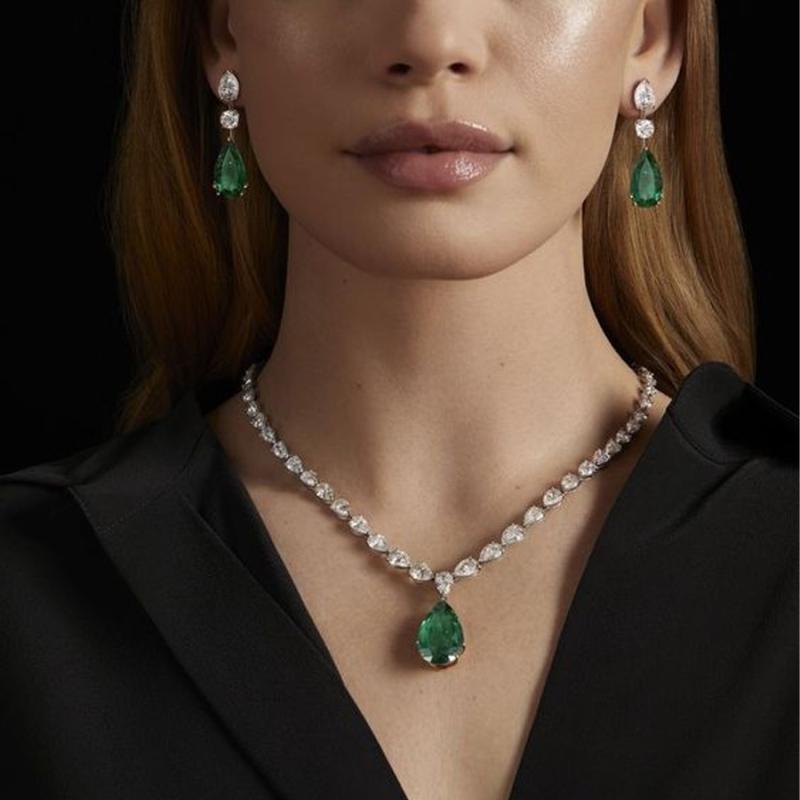 ネックレス ピアス セット レディース 女性用 ジルコニア ドロップ 雫 しずく 鎖骨チェーン グリーン シルバー ゴールド 電気メッキ加工 高級感 ゴージャス エレガント 結婚式 パーティー 通勤 秋冬 幾何学 華やか ペンダント