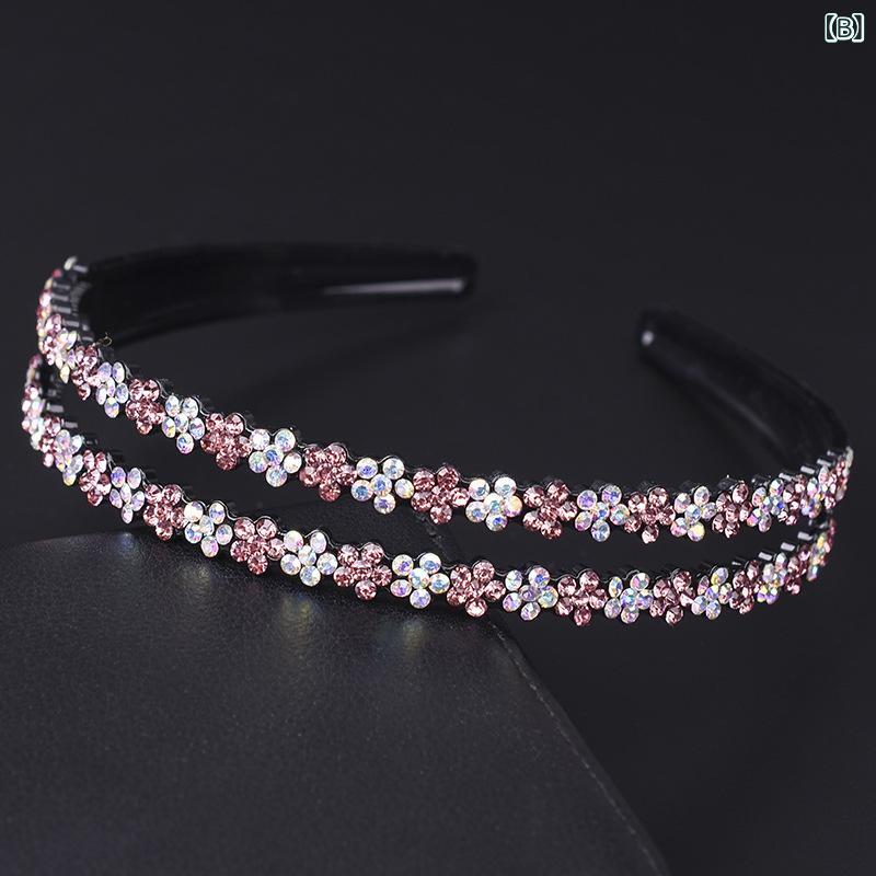 カチューシャ レディース ヘアアクセサリー 髪飾り 韓国 ラインストーン 幅広 ワイド 2連 梅の花 フラワー 花モチーフ ヘッドバンド キラキラ 上品 高級感 大人 かわいい 華やか 結婚式 二次会 春夏 ホワイト ピンク ブルー