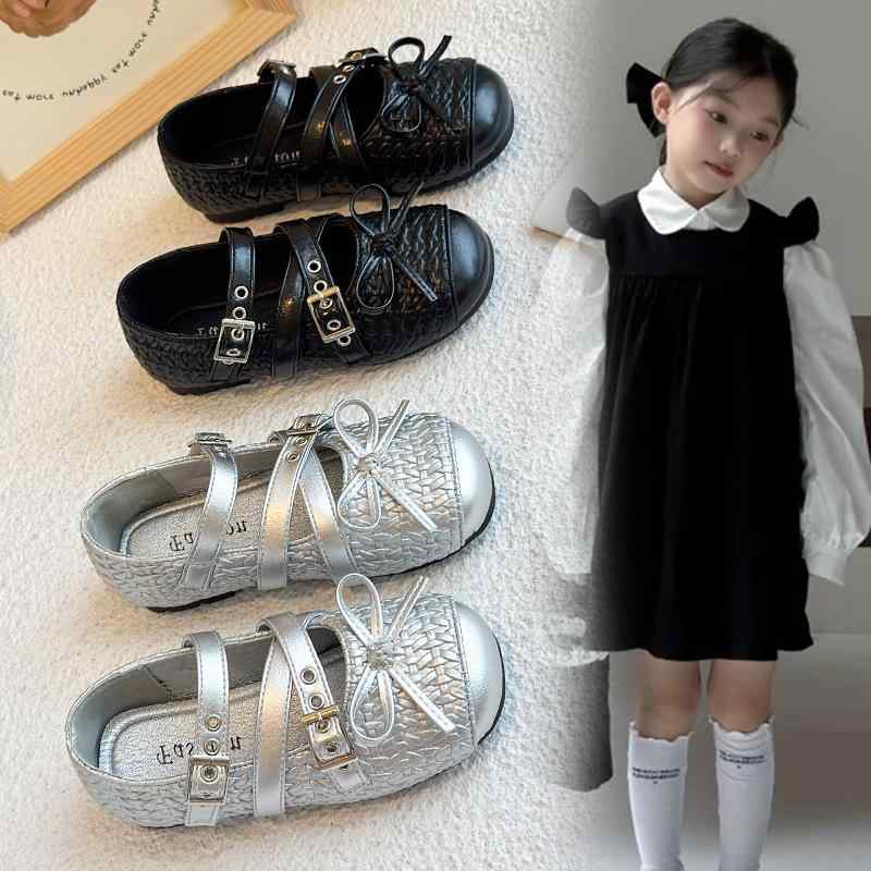Other - パンプス 女の子 キッズ 子供 フォーマル靴 ローファー フラットシューズ 蝶結び リボン ストラップ 柔らかい 屈曲性 滑り止め 合成革 春夏 秋冬 通学 発表会 結婚式 ブラック シルバー かわいい おしゃれ 履きやすい