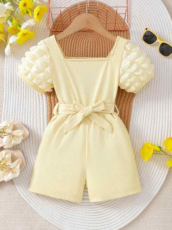 ・カテゴリ: 子供服セット・対象: 女の子・スタイル: カジュアル・タイプ: パンツセットアップ・対象年齢: 8歳以上・袖丈: 半袖・ボトムス丈: ショートパンツ・加工: 柔軟加工・生地の厚さ: 普通・柄: 無地、花柄・詳細: リボン・主な素材: ポリエステル・着用タイプ: プルオーバー・サイズ展開: 100、110、120
