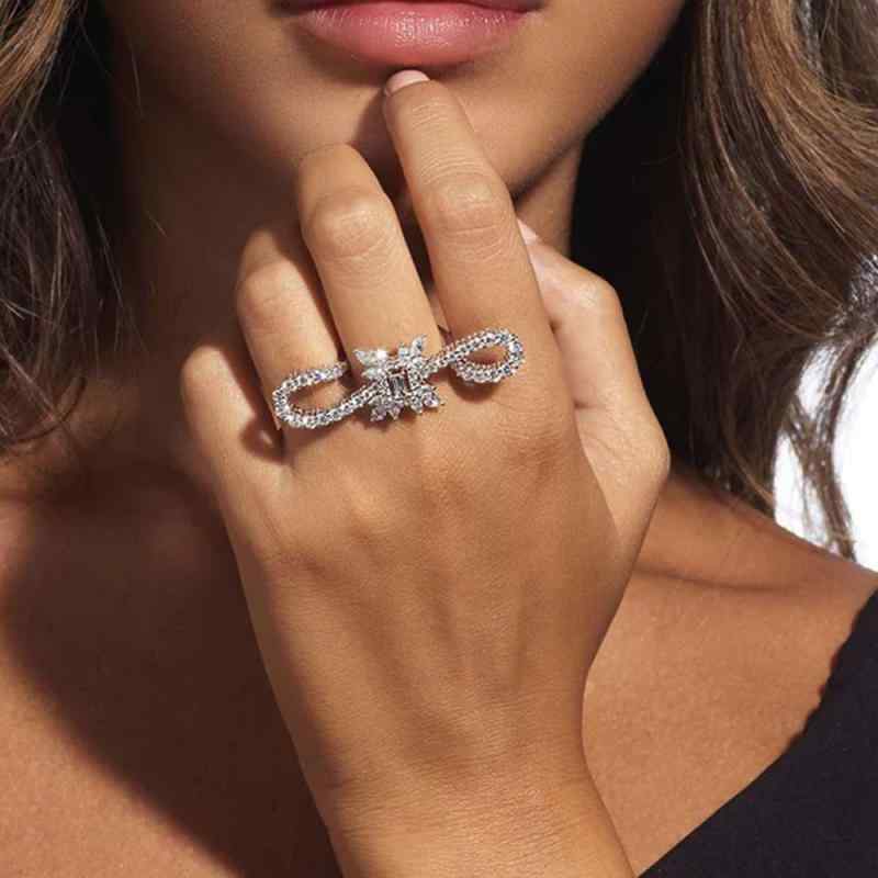 指輪 レディース リング アクセサリー ジュエリー ジルコニア 幾何学 スクエア 四角 回転 電気メッキ加工 高級感 上品 輝き 通勤 普段使い オフィス きれいめ カジュアル 欧米風 シルバー ゴールド 春夏