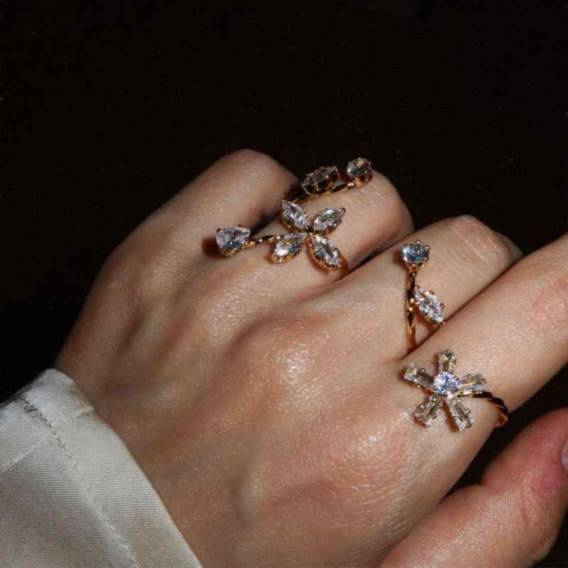 Hawaiian Jewelry - 指輪 レディース ジルコニア 花 フラワー モチーフ オープンリング フリーサイズ 二連風 重ね付け 指環 シルバー ゴールド 高級感 電気メッキ加工 欧米風 アクセサリー 華やか きれいめ 通勤 普段使い 春夏