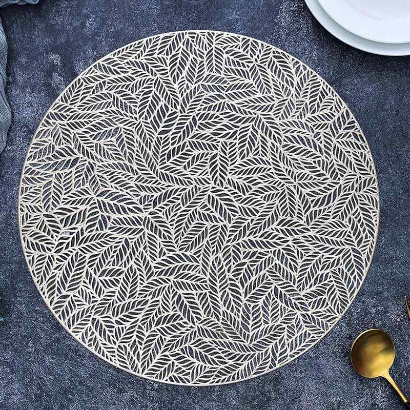 ランチョンマット 円形 葉っぱ 抜き加工 断熱 耐熱 防汚 PVC 丸型 コースター テーブルマット ティーマット 撥水 水洗い可 高級感 おしゃれ ダイニング 食卓 飾り 華やか 金 銀 ローズゴールド 直径38cm