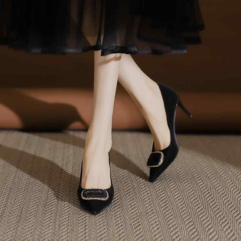 Rakuten - パンプス レディース レザー ポインテッドトゥ ピンヒール 高め 歩きやすい 浅め 軽量 上品 美脚 通勤 パーティー 宴会 レザー シューズ 黒 ベージュ シンプル 無地 オールシーズン
