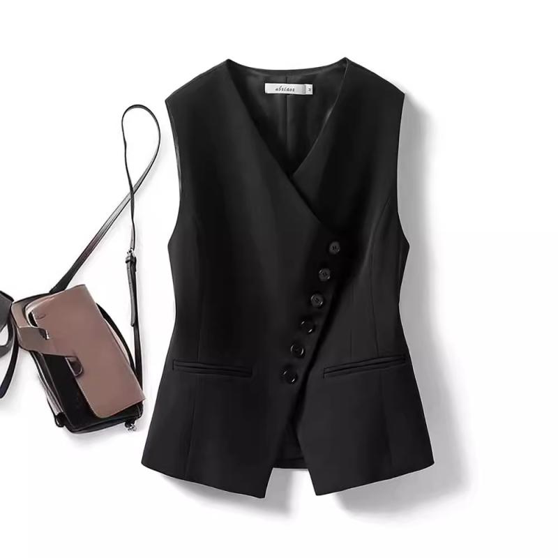 ベスト レディース ジレ チョッキ トップス Vネック ノースリーブ スリム 前開き ボタン ポケット 無地 ポリエステル 通勤 オフィス ビジネス きれいめ 上品 エレガント カジュアル 重ね着 春夏 ブラック 黒
