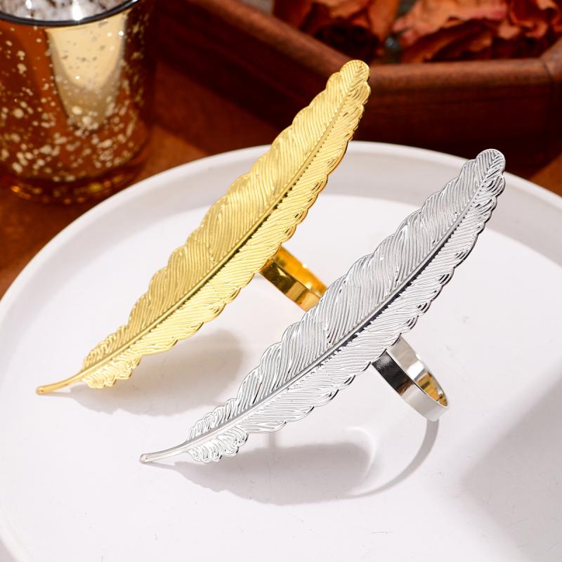 ナプキンリング ホルダー バックル 羽 フェザー 金属製 電気メッキ加工 テーブルセッティング コーディネート ゴールド シルバー 西洋風 おしゃれ かわいい 高級感 家庭 ホテル 業務用 ダイニング キッチン インテリア 装飾