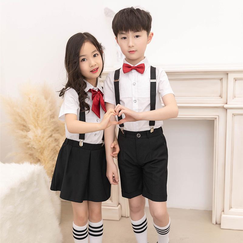 樂天商城 - セットアップ 男の子 女の子 キッズ サスペンダーズボン オーバーオール 上下 2点 半袖 ハーフパンツ 幼稚園 制服 発表会 合唱 英国風 春夏 コットン 無地 ブラック レッド ブルー ボタン フォーマル スクール