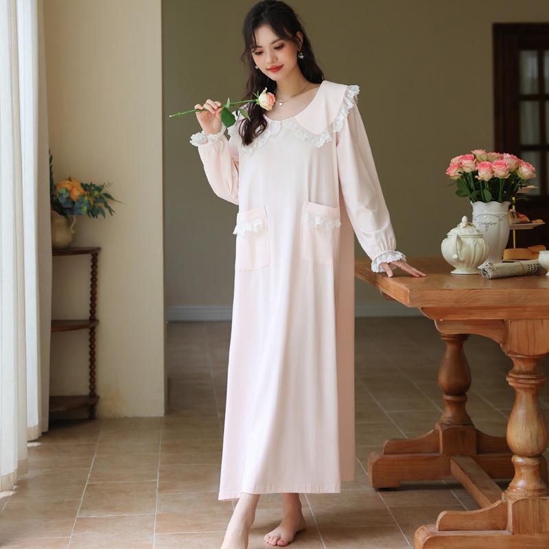 ・素材: 綿 95%以上・スタイル: ルームワンピース・生地の厚さ: 普通・襟の形: 襟付き・袖丈: 長袖・機能: 通気性、伸縮性、快適・対象: レディース・シーン: ルームウェア・カラー展開: ホワイト、ライトピンク・サイズ展開: M、L...