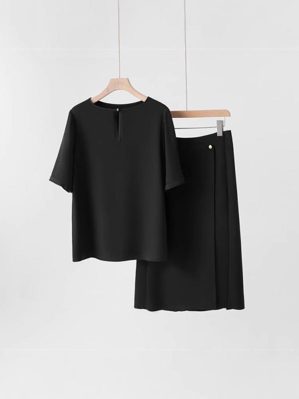 Tシャツ レディース 半袖 春夏 トップス カットソー プルオーバー ブラウス クルーネック 丸首 無地 黒 ブラック 通勤 オフィス 普段使い きれいめ 上品 高級感 接触冷感 体型カバー 着痩せ ボタン