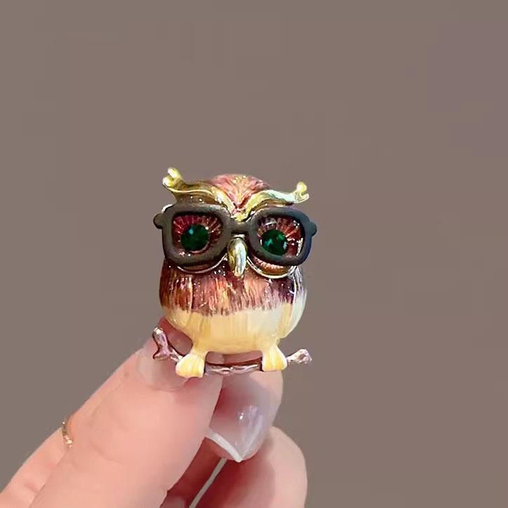 樂天商城 - ブローチ レディース 梟 フクロウ ふくろう ピンバッジ コサージュ アクセサリー かわいい 個性的 高級感 合金 博士モチーフ アニマル 動物 トレンド スーツ ジャケット フォーマル ラッキーアイテム