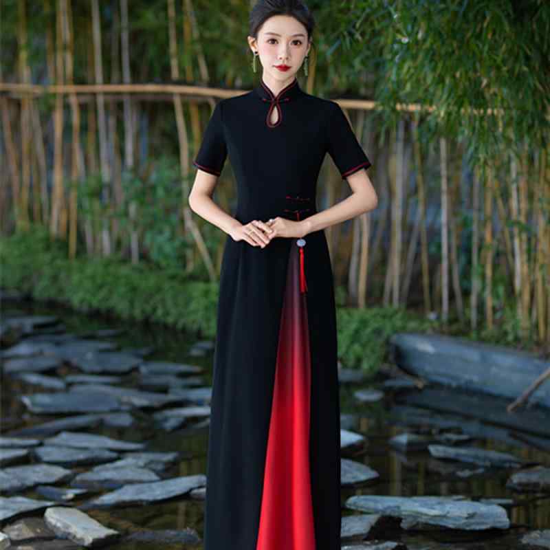 チャイナドレス レディース ステージ衣装 舞台 ロング スリム タイト 立ち襟 三分袖 高級感 エレガント 上品 レトロ 秋冬 マキシ丈 華やか フォーマル 演奏会 発表会 パーティー 伝統的 民族調 きれいめ スリットなし