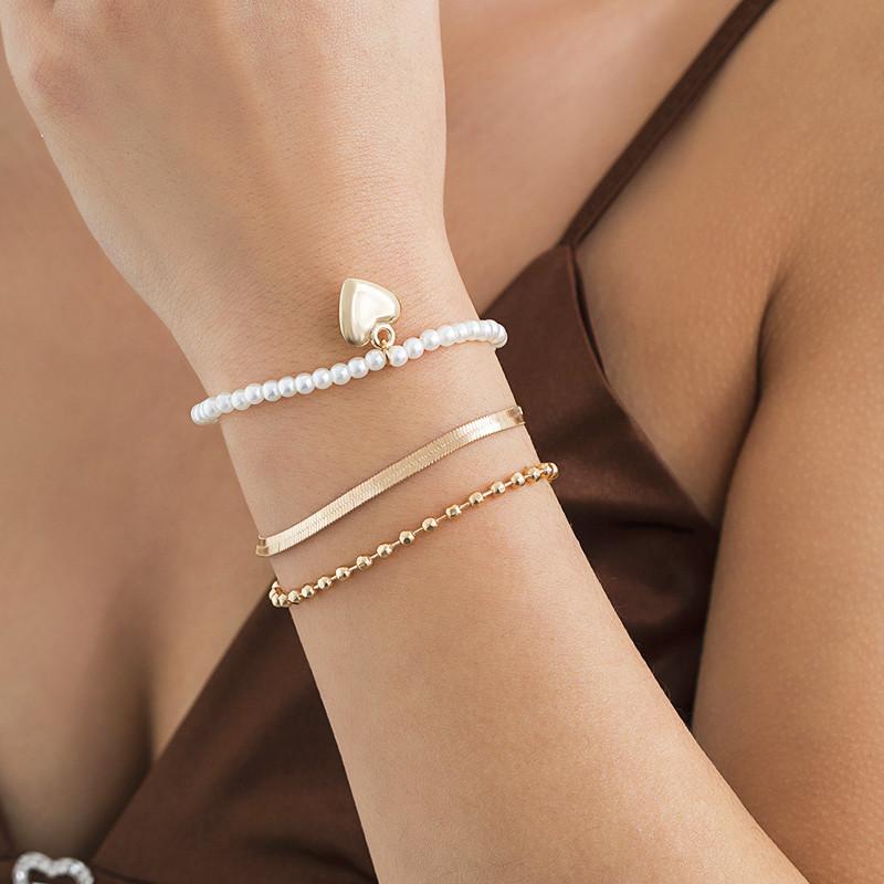 Pearl White - ブレスレット レディース 女性用 バングル ハート パール スネークチェーン 電気メッキ加工 シンプル ヴィンテージ風 欧米風 華奢 上品 高級感 ジュエリー アクセサリー 重ね付け 普段使い お出かけ ゴールド シルバー