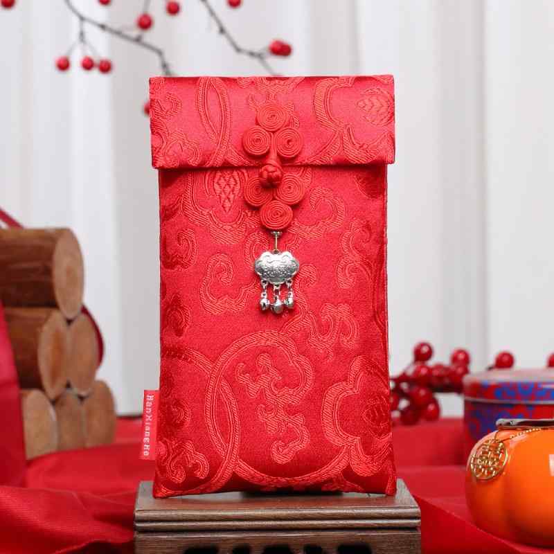 ご祝儀 ポチ袋 中国 紙幣 元 ベビー キッズ 男の子 女の子 布 おしゃれ 紅包 お年玉 金封 新年 旧正月 春節 慶事 出産 誕生日 100日 お祝い 祝福 贈答 中華 雑貨 プレゼント 龍 祥雲 梅紋 刺繍 平安結び ストラップ 赤 宮廷風