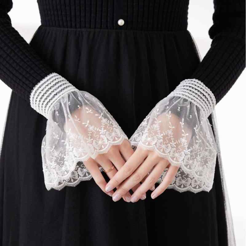 Arm Warmers - 付け袖 レディース アームカバー レース ホワイト 白 腕カバー 装飾 飾り つけそで 重ね着風 カフス パーティー 撮影 舞台 演出 小道具 オールシーズン おしゃれ かわいい フェミニン エレガント 透け感 普段使い 通勤 オフィス きれいめ 清楚