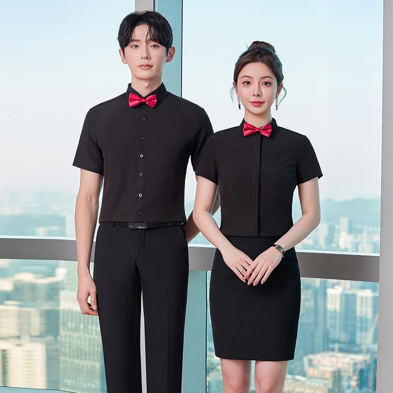 樂天商城 - シャツ メンズ レディース 半袖 ユニフォーム 制服 ワークウェア ホテル カフェ レストラン トップス スリム ストレッチ ポリエステル 無地 春夏 仕事着 事務服 レッド ブラック ボタン 前開き 高級感