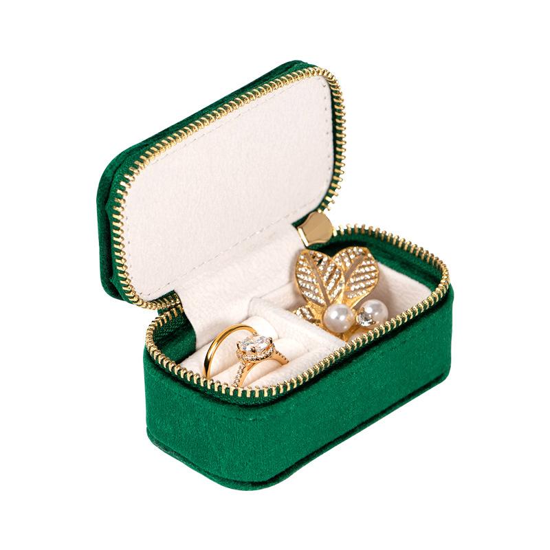 ジュエリーボックス レディース アクセサリーケース 指輪 リング ベルベット ベロア 持ち運び 携帯用 トラベル ミニ コンパクト 韓国 高級感 無地 ハード 収納 宝石箱 エメラルドグリーン スカイブルー アボカド