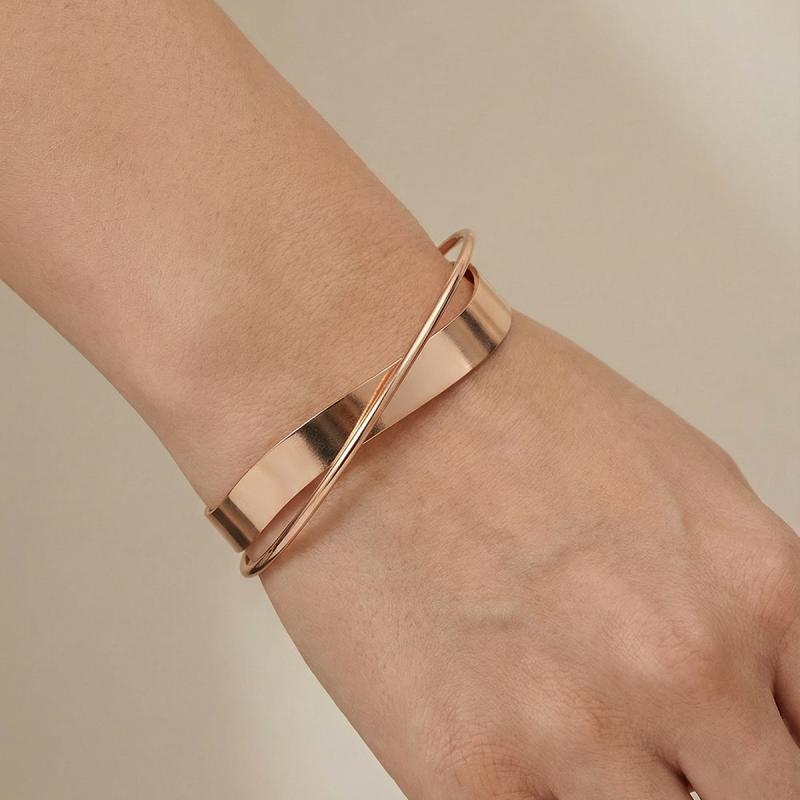 Other , Materials - バングル レディース ブレスレット 手首飾り アクセサリー 欧米風 個性的 幾何学模様 不規則 オープンタイプ 変形 フリーサイズ 合金 電気メッキ加工 高級感 普段使い お出かけ ゴールド シルバー 春夏