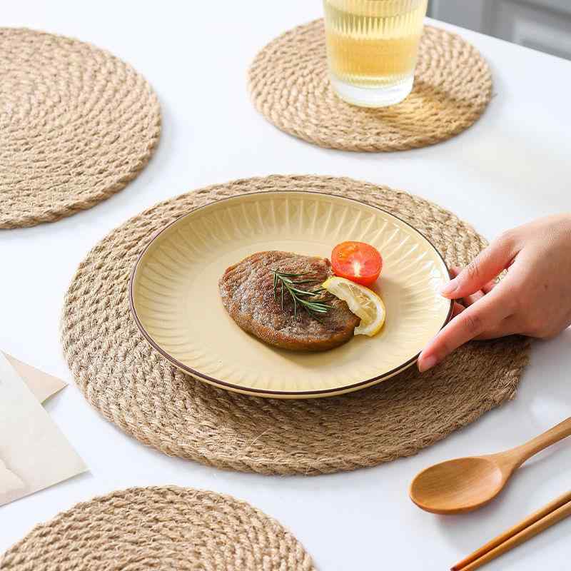 ランチョンマット キッチン用品 麻 手編み 丸型 厚手 耐熱 滑り止め 断熱 コースター テーブルマット 鍋敷き プレースマット ダイニング カフェ シンプル ナチュラル アジアン リネン ラタン 籐 敷物 12-38cm 楕円 ベージュ オールシーズン
