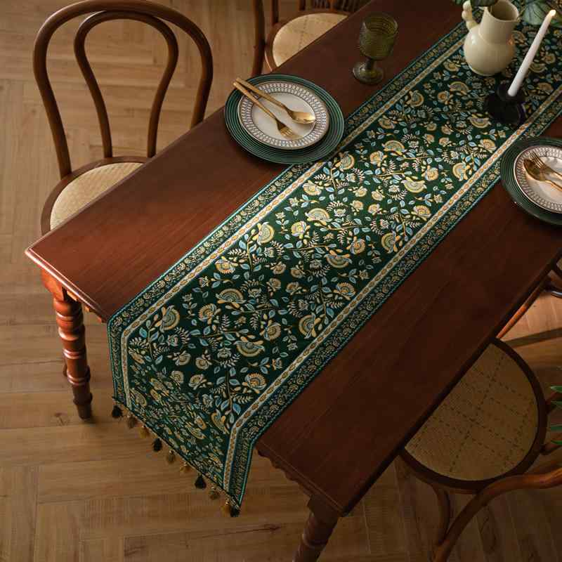 Table Runners - テーブルランナー アメリカン ヴィンテージ風 先染め ジャガード 枝蔓模様 ボタニカル フリンジ タッセル ポリエステル テーブルクロス ベッドランナー インテリア リビング ダイニング 寝室 家庭用 高級感 グリーン レッド