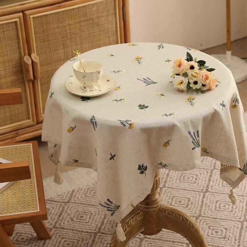 テーブルクロス 家庭用 ダイニング キッチン 正方形 長方形 刺繍 花柄 小花柄 リネン風 コットンリネン風 ポリエステル 耐熱 断熱 高級感 ラグジュアリー ナチュラル カントリー かわいい ラベンダー リネン インテリア 雑貨 汚れ防止 食卓カバー