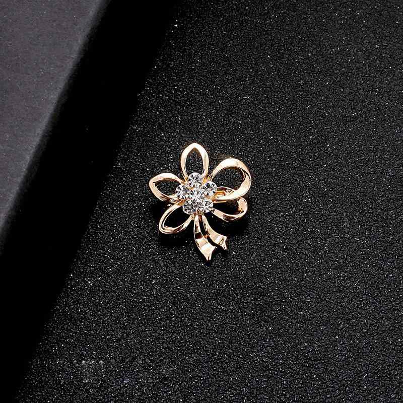 ブローチ レディース コサージュ ピン アクセサリー パール パール 花 フラワー リボン アシンメトリー 高級感 上品 エレガント ヴィンテージ風 アンティーク調 電気メッキ加工 結婚式 フォーマル セーター 春夏 かわいい