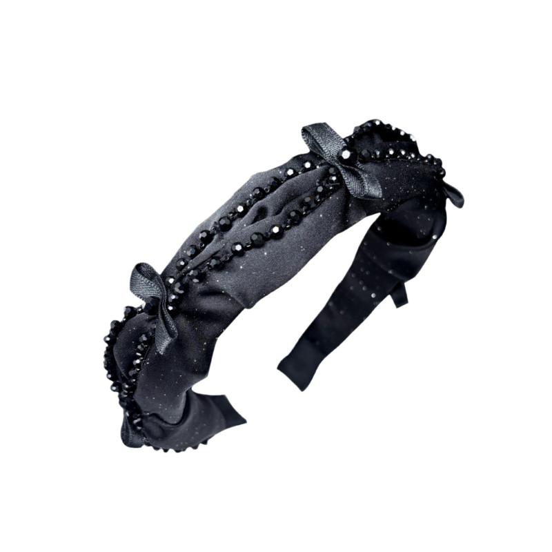 カチューシャ レディース ヘアバンド ヘッドバンド 髪飾り ビーズ クリスタル プリーツ ギャザー 幅広 ワイド ファブリック 布製 黒 シンプル エレガント 上品 大人 かわいい お出かけ 普段使い 結婚式 二次会 パーティー 華やか 春夏