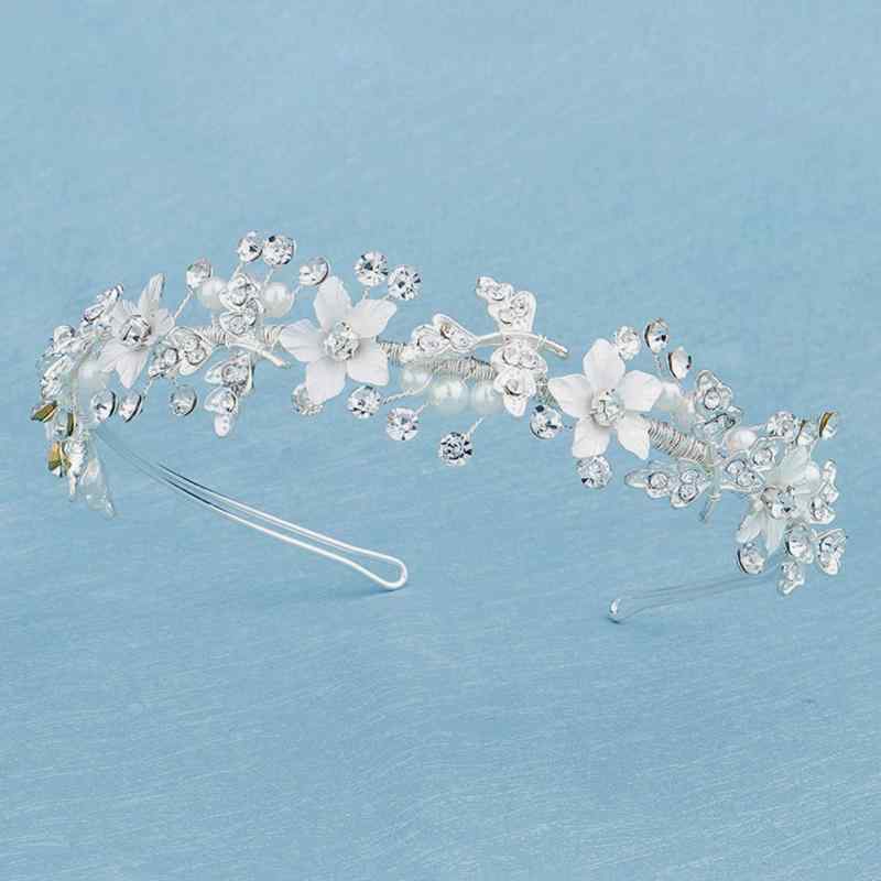 カチューシャ レディース ヘッドドレス ヘアアクセサリー 王冠 ティアラ パール ラインストーン シルバー 花嫁 ブライダル ウェディング 結婚式 披露宴 パーティー ドレス 華やか ハンドメイド 透かし彫り フラワー 髪飾り 韓国