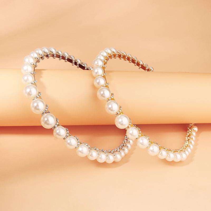 カチューシャ レディース ヘアアクセサリー ヘッドドレス 髪飾り パール パール 大粒パール ウェディング 結婚式 パーティー プリンセス スイート かわいい エレガント 高級感 欧米風 秋冬 ゴールド シルバー 電気メッキ加工 普段使い フォーマル ブラ