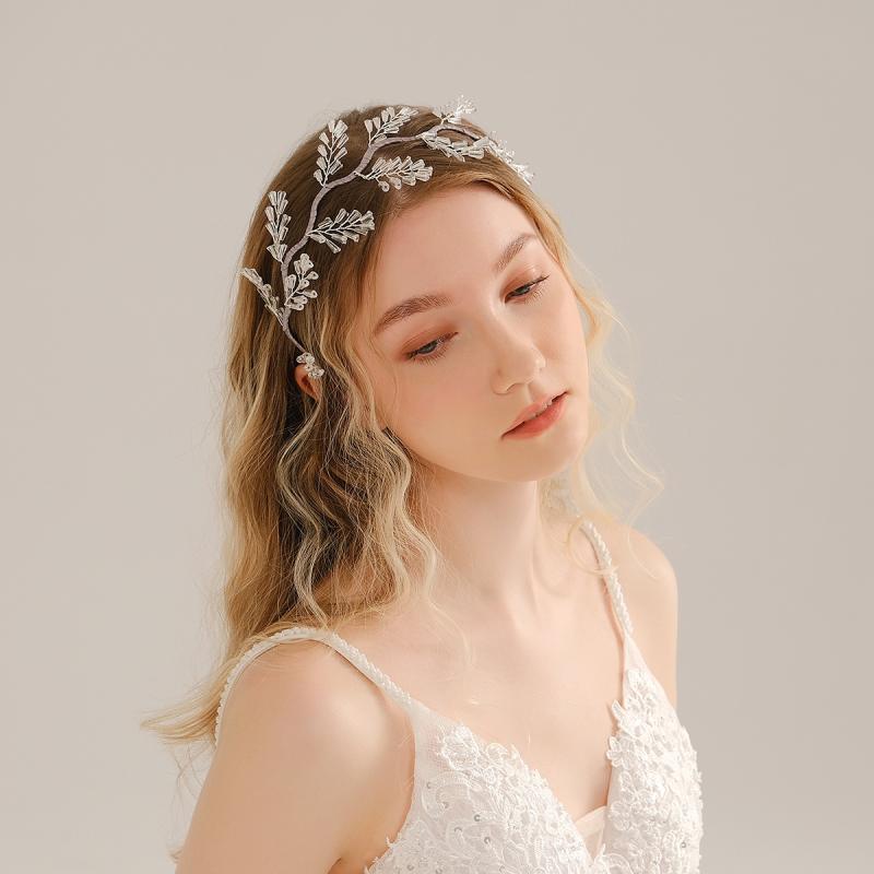 カチューシャ レディース 髪飾り ヘッドドレス ヘアアクセサリー ウェディング 結婚式 ブライダル 披露宴 挙式 二次会 森ガール ナチュラル クリスタル ビーズ 麦の穂 リーフ ハンドメイド アクセサリー お呼ばれ かわいい シルバー フェミニ