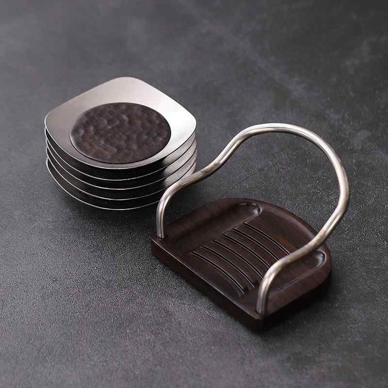・カテゴリ: 茶こし、茶托・素材: チタン、木・スタイル: モダンチャイニーズ・カラー展開: チタン、ウッド・仕様: チタン黒檀網目模様茶托セット、チタン黒檀槌目模様茶托セット、チタンウォールナット槌目模様茶托セット、チタンウォールナット茶托セット