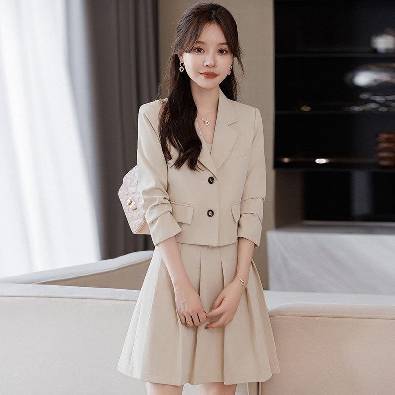 セットアップ レディース 春夏 テーラードジャケット プリーツスカート 事務服 通勤 オフィス きれいめ 高級感 エレガント 上下セット ひざ丈 スーツ アイボリー 黒 ブラウン 無地 長袖 ママスーツ 大人 フェミニン 上品 清楚