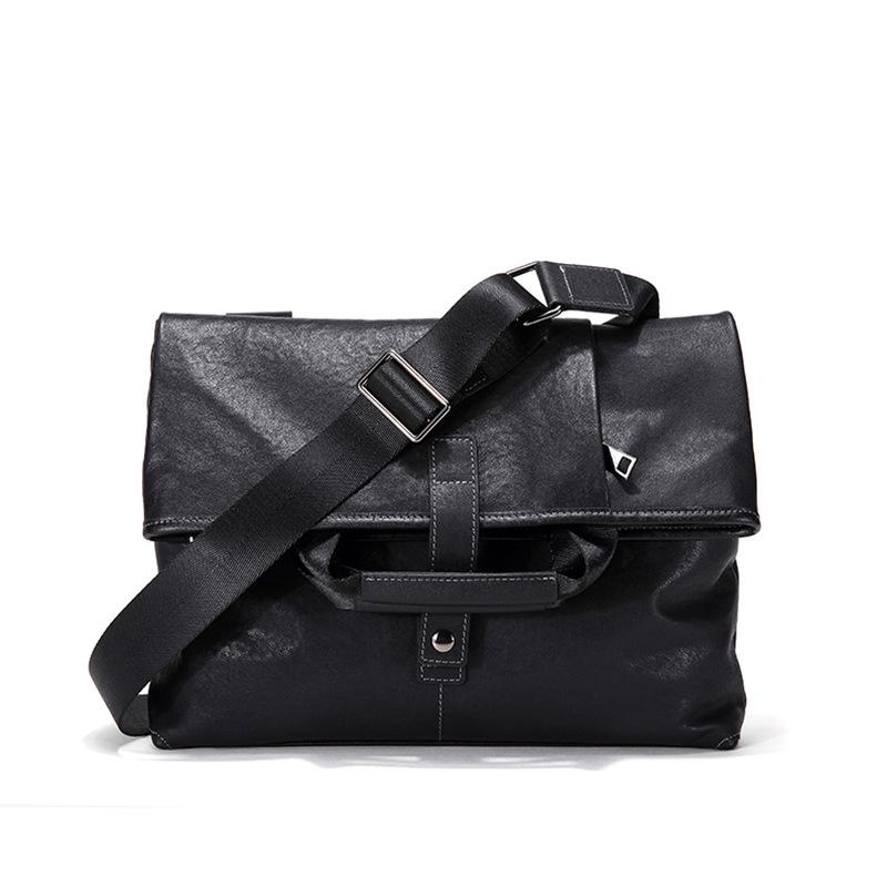 Men'S Bag - ショルダーバッグ メンズ 男性用 レザー カウレザー 鞄 カバン 斜めがけ メッセンジャー 大容量 高級感 カジュアル 欧米風 レトロ ヴィンテージ調 無地 ブラック 10インチPC収納 普段使い 通勤 かっこいい 大人