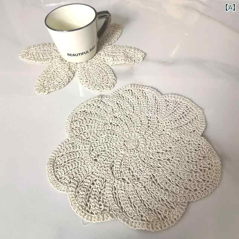 テーブルクロス テーブルマット コースター レース 敷物 刺しゅう 刺繍 コットン 綿 アンティーク ヴィンテージ風 透かし レトロ ハート 花びら 撮影小物 インテリア ダイニング 柔らかい 布製 雑貨 キッチン 装飾 飾り 背景布 おしゃれ かわいい