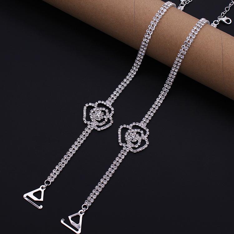 ・素材: 銅、ラインストーン・詳細: 透かし彫り、メタル装飾、ラインストーン装飾・カラー: シルバー・サイズ: 1.8フック、2.2フック