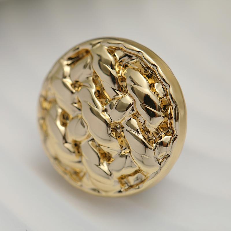 Button - ボタン メンズ レディース メタル 合金 高級感 透かし彫り 飾り ハンドメイド ゴールド コート ジャケット スーツ セーター ツイード 編み込み エレガント ヴィンテージ風 オールシーズン 手縫い パーツ