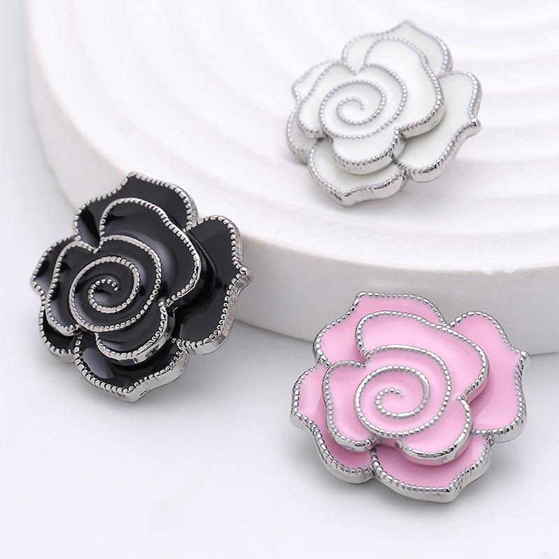 Button - ボタン レディース 釦 飾り カメリア フラワー 金属 メタル 合金 高級感 エレガント 上品 コート ジャケット スーツ セーター カーディガン ニット アウター 裁縫 手芸 ハンドメイド ピンク ホワイト ブラック