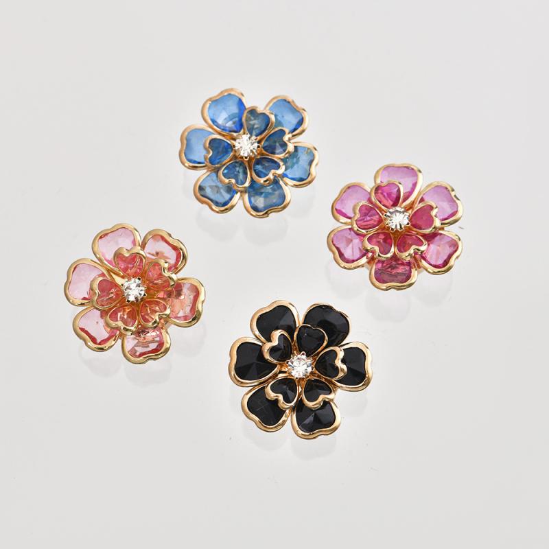 Button - スカーフリング レディース 留め具 クリップ カメリア モチーフ アクリル ラインストーン 高級感 上品 エレガント レトロ ヴィンテージ風 かわいい チラ見え防止 結婚式 パーティー 春夏 ブルー ピンク レッド