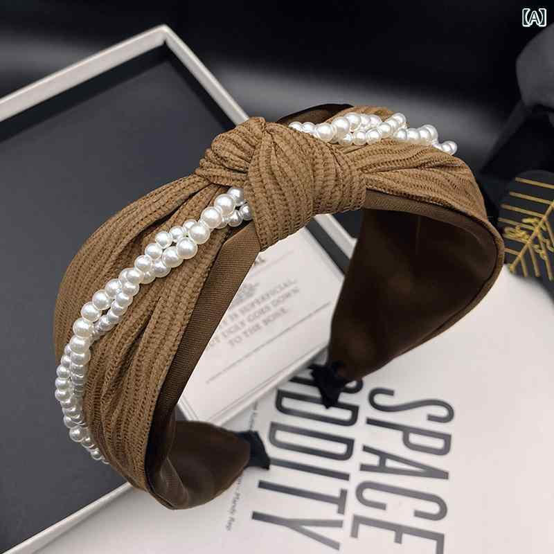 フロントップ楽天市場店のカチューシャ レディース パール ツイスト ボリューム 髪飾り ヘアバンド ヘアアクセサリー 上品 高級感 洗顔用 布製 大人かわいい きれいめ 普段使い お出かけ ブラック ブラウン系 小顔効果 華やか｜アングル2