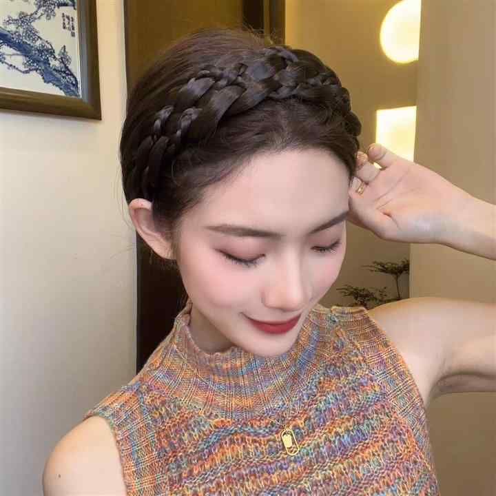 延长 - カチューシャ レディース ウィッグ フィッシュボーン 三つ編み 五つ編み ヘアバンド ヘアアクセサリー 韓国 髪飾り 編み込み フェイクヘア ボリュームアップ 小顔効果 洗顔 普段使い まとめ髪 耐熱 ブラック ブラウン ダークブラウン